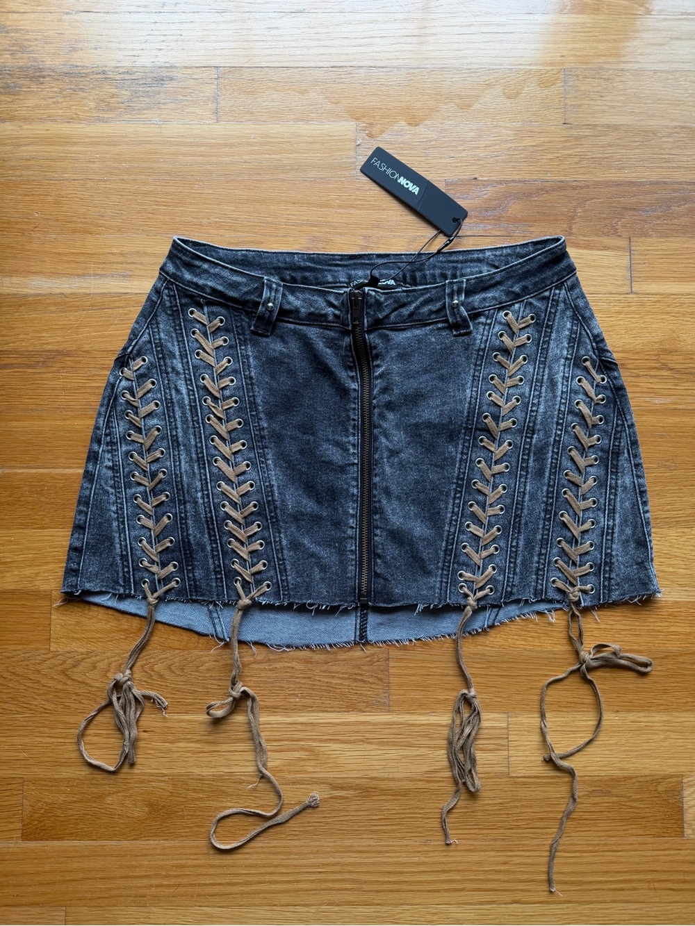 NWT Fashion Nova Lace-Up Denim Mini Skirt Black Wash - Size Large